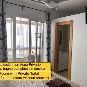 Centro Privada En Compartidos Homestay