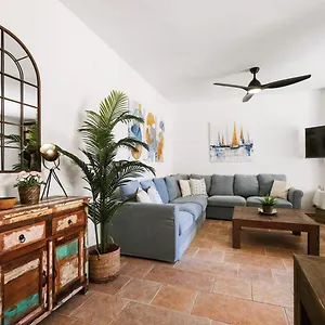 Con Parking Junto A Catedral Centro De Estreno! Apartamento Málaga